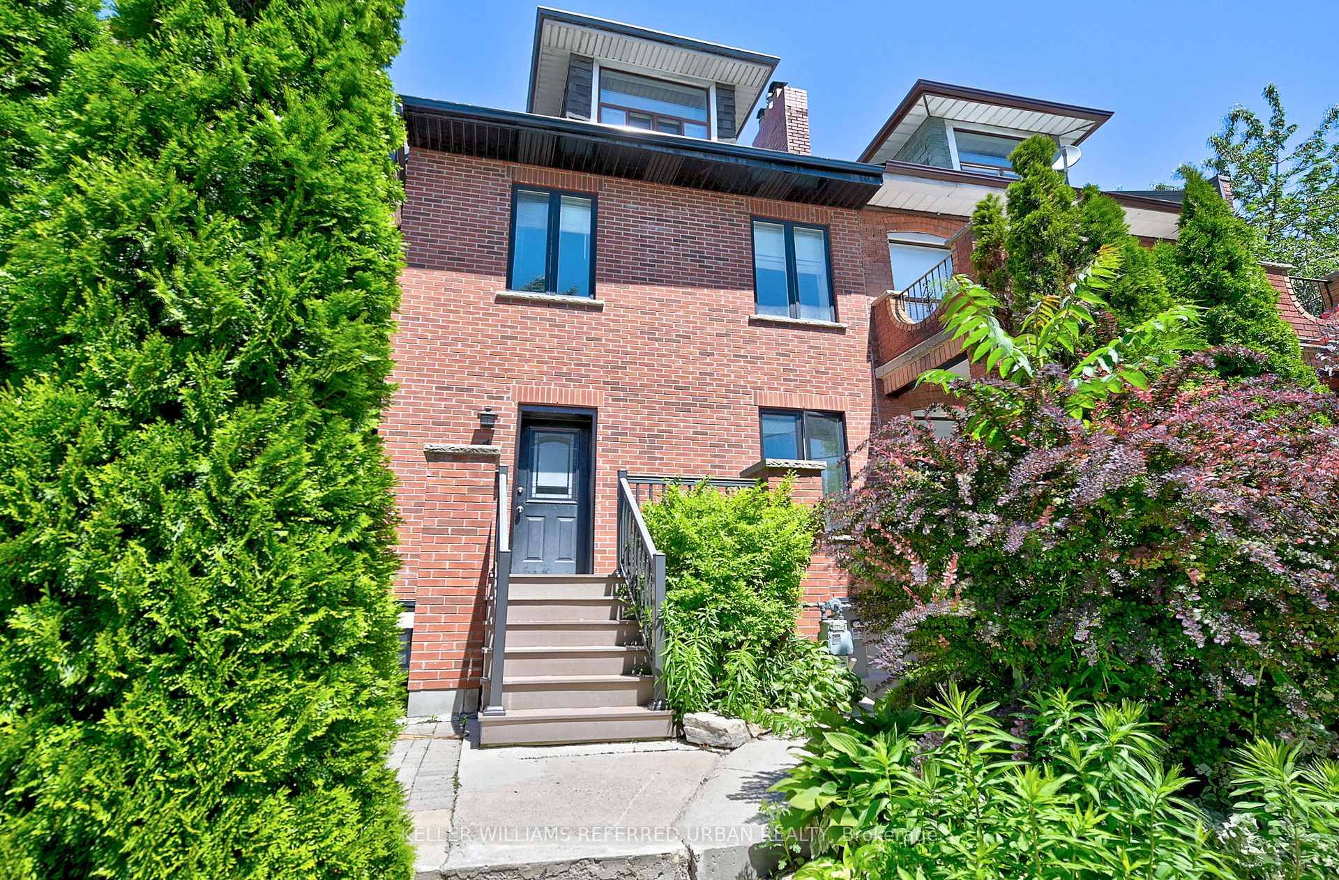 Spacious Two Storey Queen West Little Portugal Apartment Tucked away on a quiet residential street just steps from Queen West, Dundas West, and the lively Ossington strip, this bright and ...