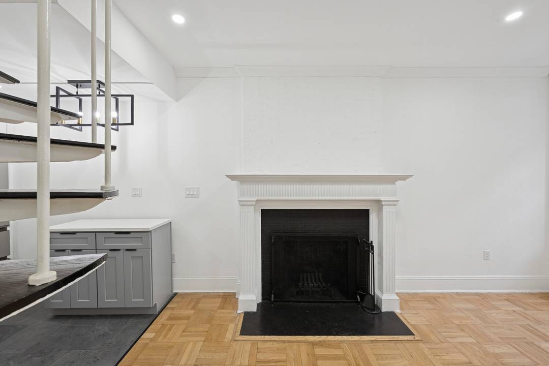 Renovated brownstone duplex one bedroom with 1.