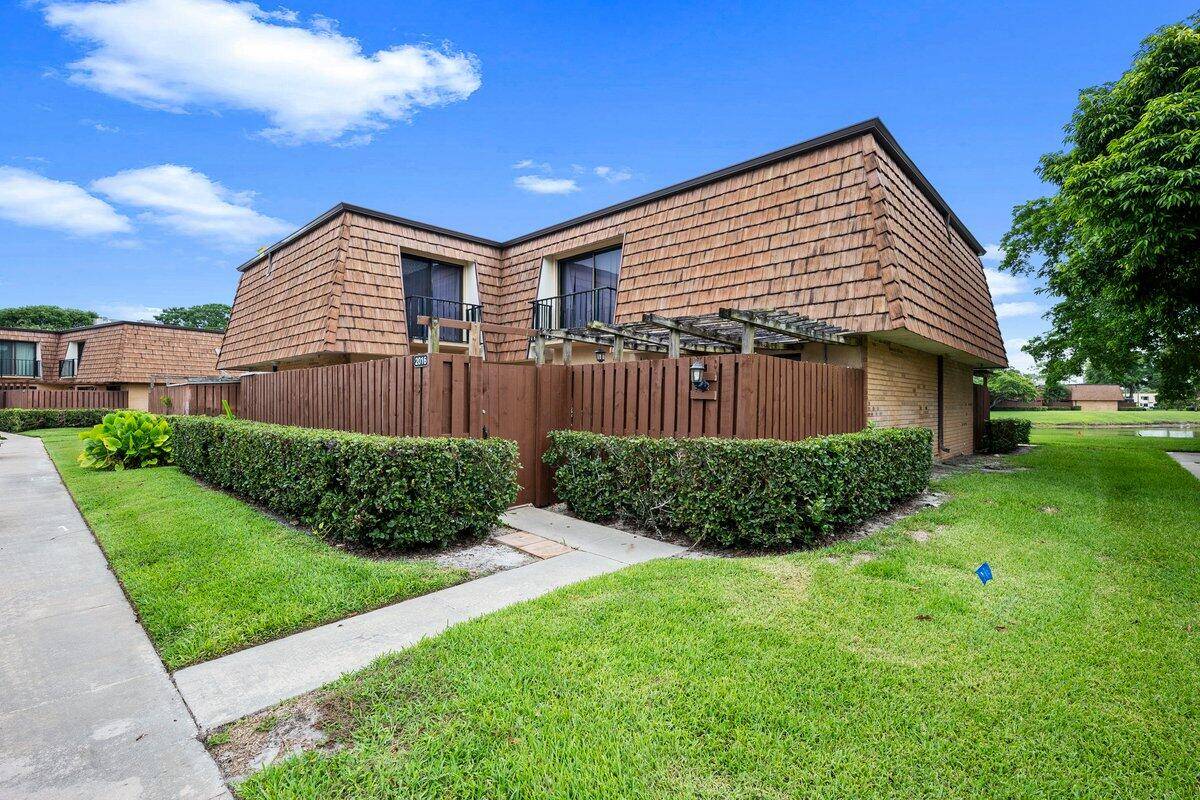 Welcome Home ! Perfect home in the perfect location !