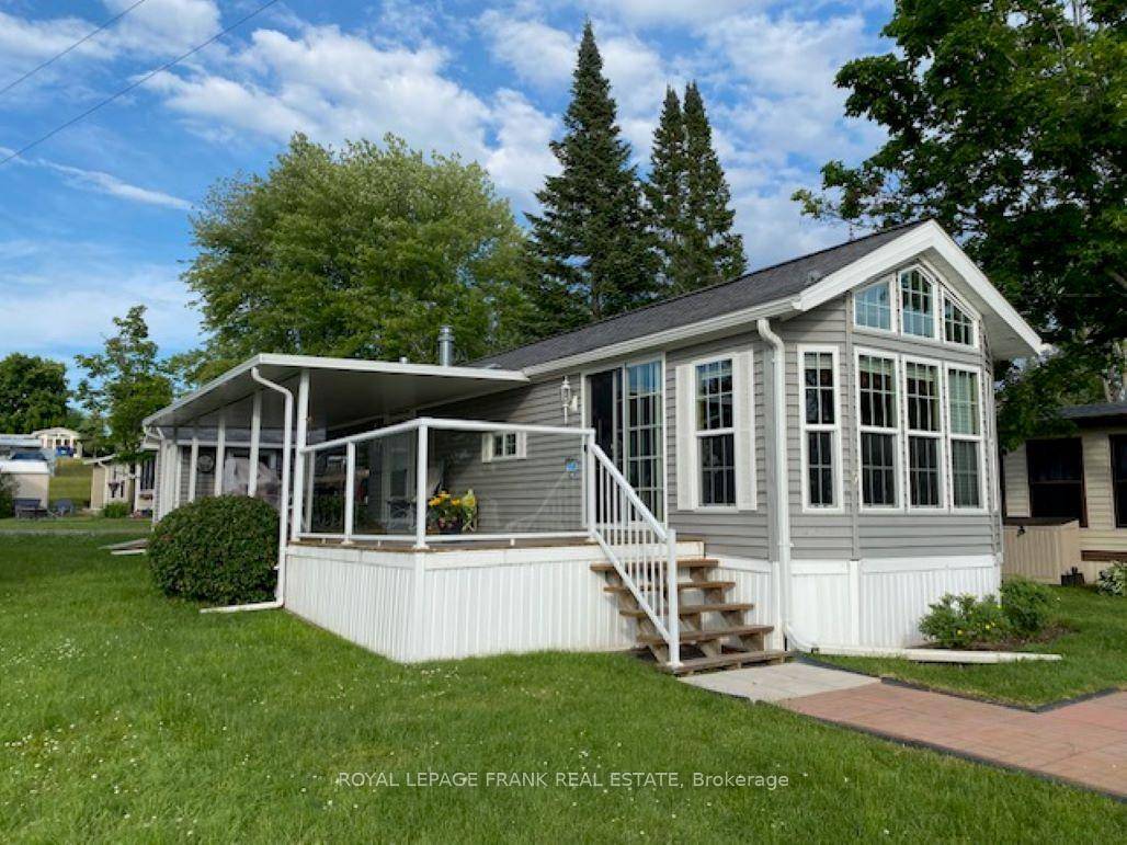 Absolutely immaculate and turn key trailer on Rice Lake.