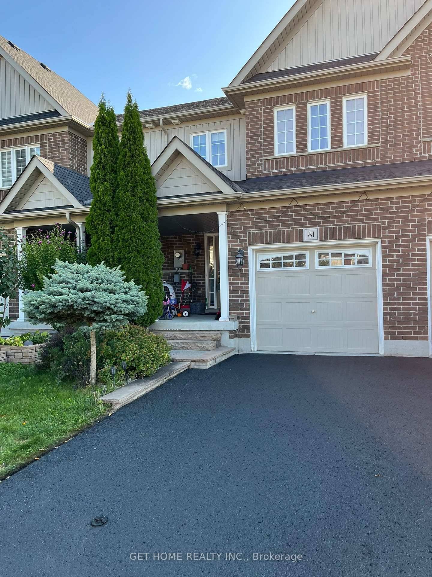 Impressive Town house in a Prime Location !