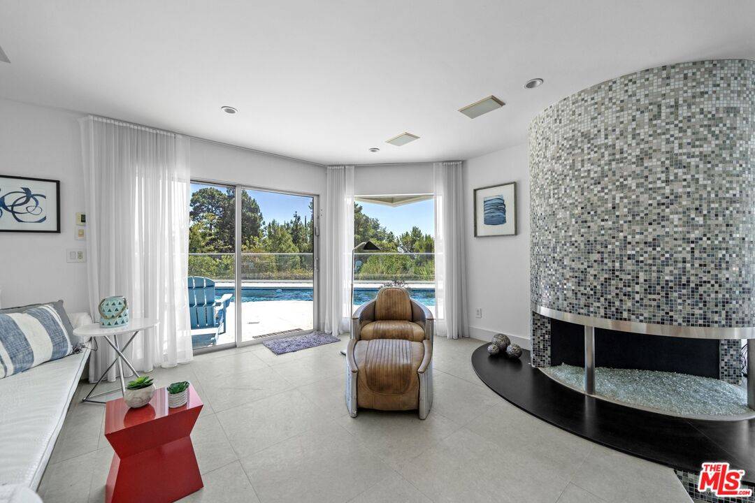 9626 Highridge Dr 5BR Beverly Hills Post Office | B.H.P.O. La