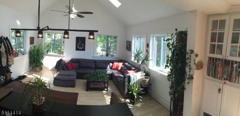 PPRVATE entrance, 2 story LOFT, Master BR w a suite Bath privately located on a 3rd fl 2nd BR 1 full Office Rm.