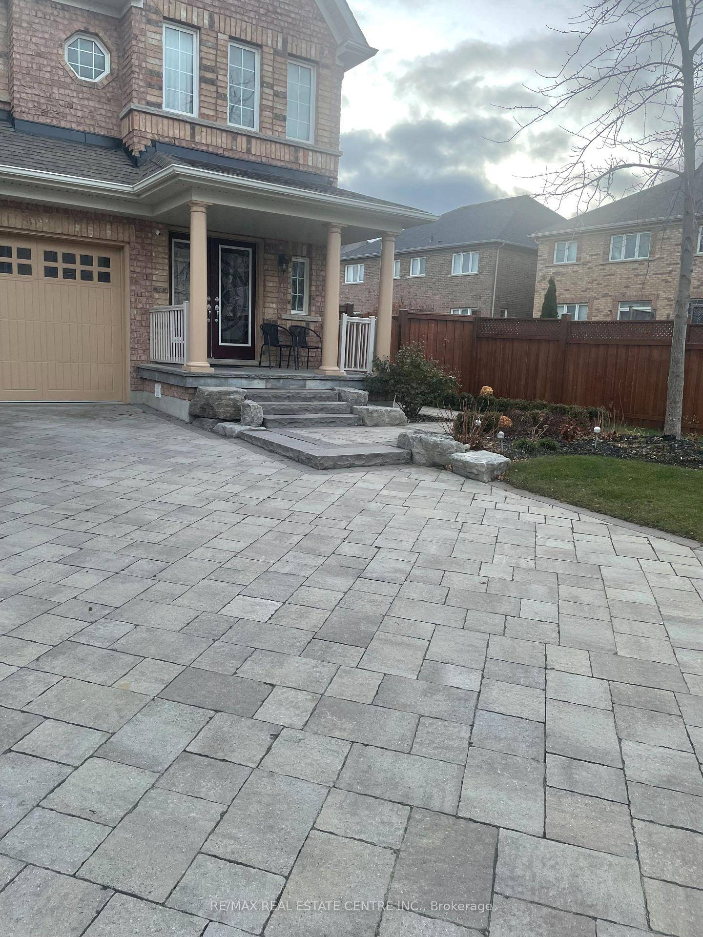2 Bedroom 2 Washroom Basement Apartment with Separate Entrance, Separate Laundry and 1 Parking Spots Available for Rent from July 15th in Caledon Kennedy and Larson peak road Open Concept, ...