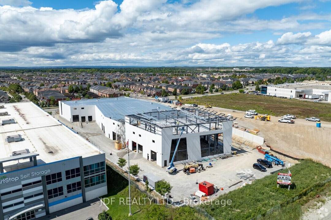 Welcome to Cityview 400 Business Centre, only 2 industrial units and 3 office units remain in this newly constructed industrial commercial condominium development located on one of the GTA's fastest ...