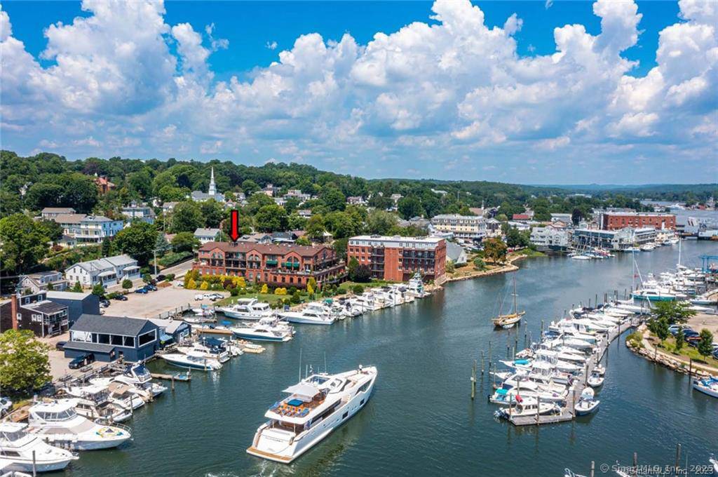 The living is easy in this upscale and beautifully renovated one bedroom condo in an elevator serviced historic luxury building located on the Mystic River.