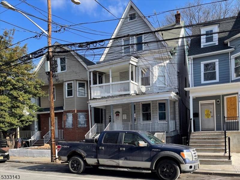 Investment Opportunity ! Welcome to 168 Seymour Ave Newark, NJ 07108, a massive 3 family property offering incredible potential.