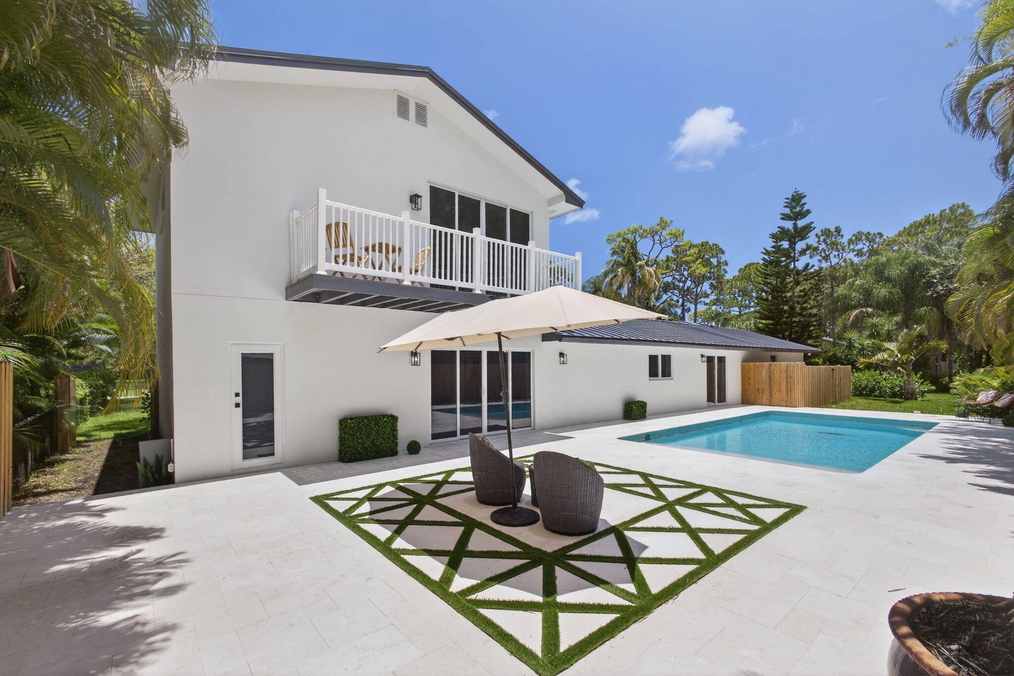 145k under appraisal ! This stunning, fully remodeled residence in the prestigious Pennock Point on almost 1 2 acre offers an unparalleled blend of luxury and coastal elegance.