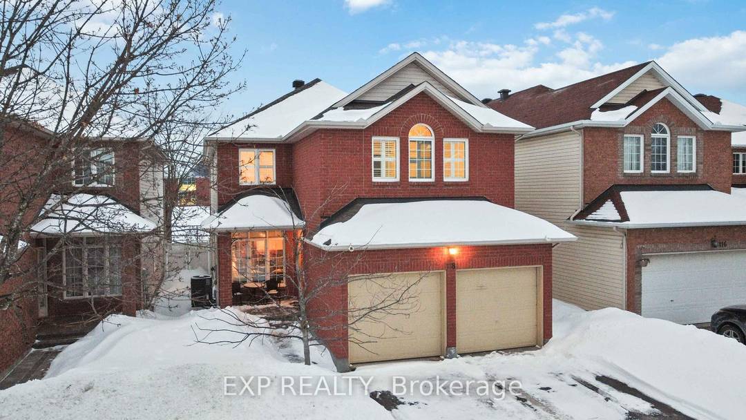 Perfect for Diplomats or doctors, This spacious furnished Claridge Thames model in sought after Alta Vista Ridgemont area offers over 3500 square feet.