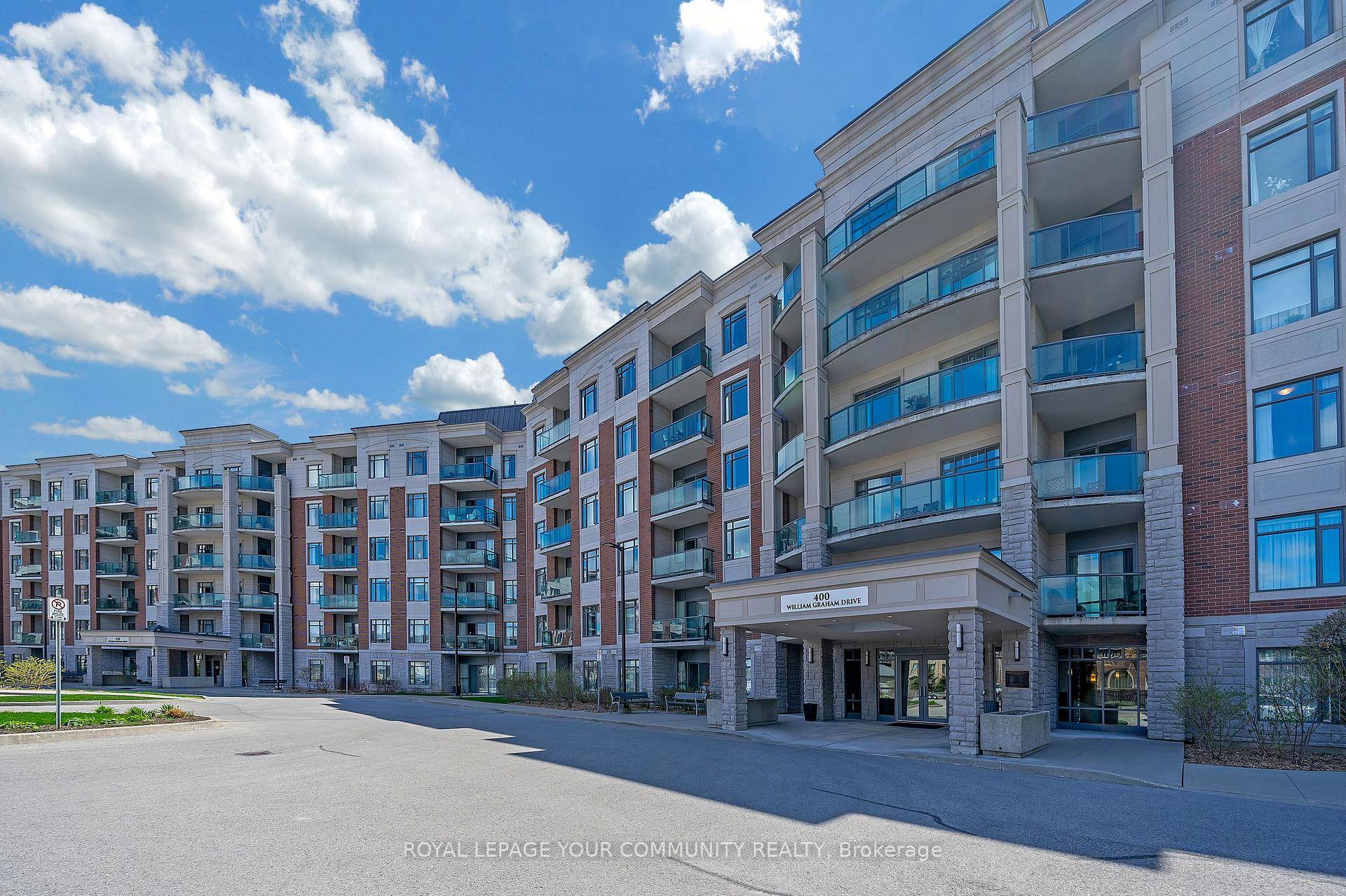 Welcome to The Meadows of Aurora a premier 55 senior lifestyle community nestled on 25 acres of beautiful, landscaped grounds.