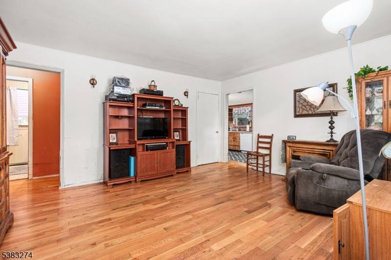 Great Opportunity to bring your vision to life in White Meadow Lake Endless Potential !