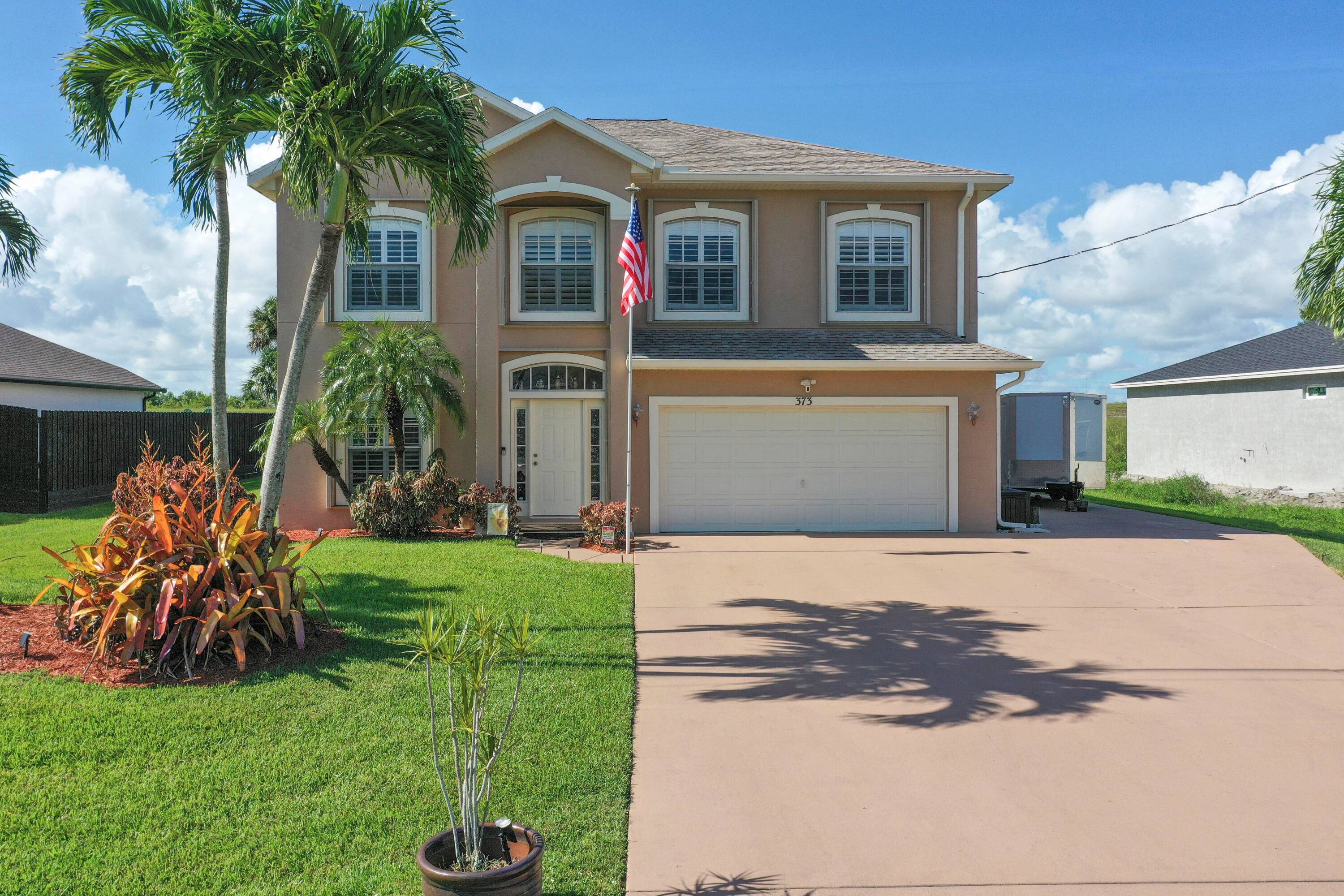 128293 ; MOVE IN READY PACKED WITH UPGRADES !