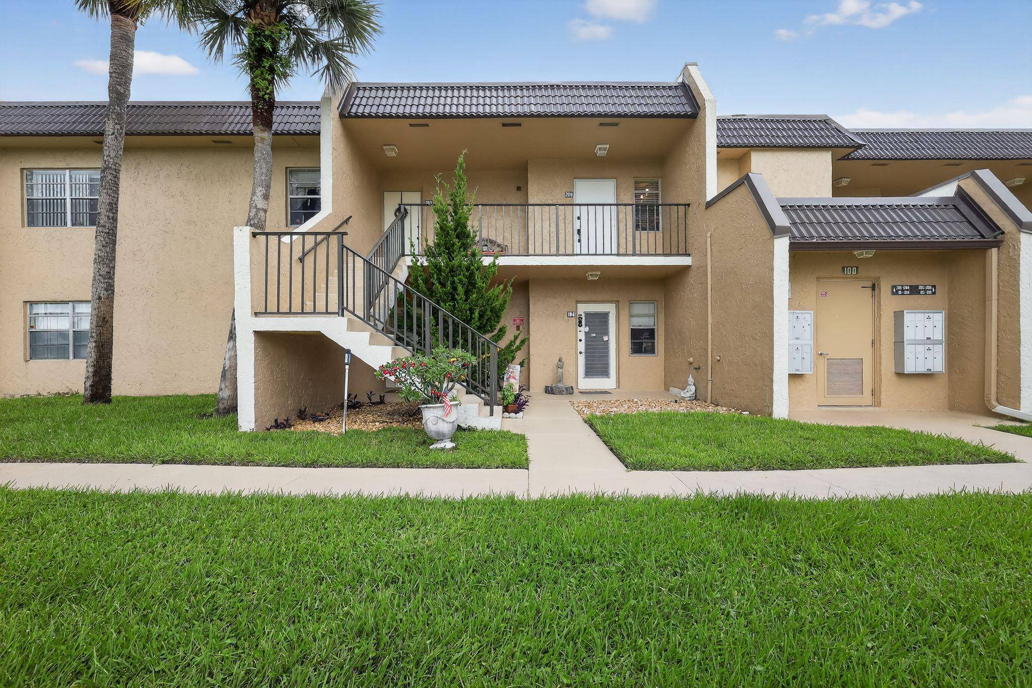 This spacious West Palm Beach condo offers a guard gated setting with peace and privacy.