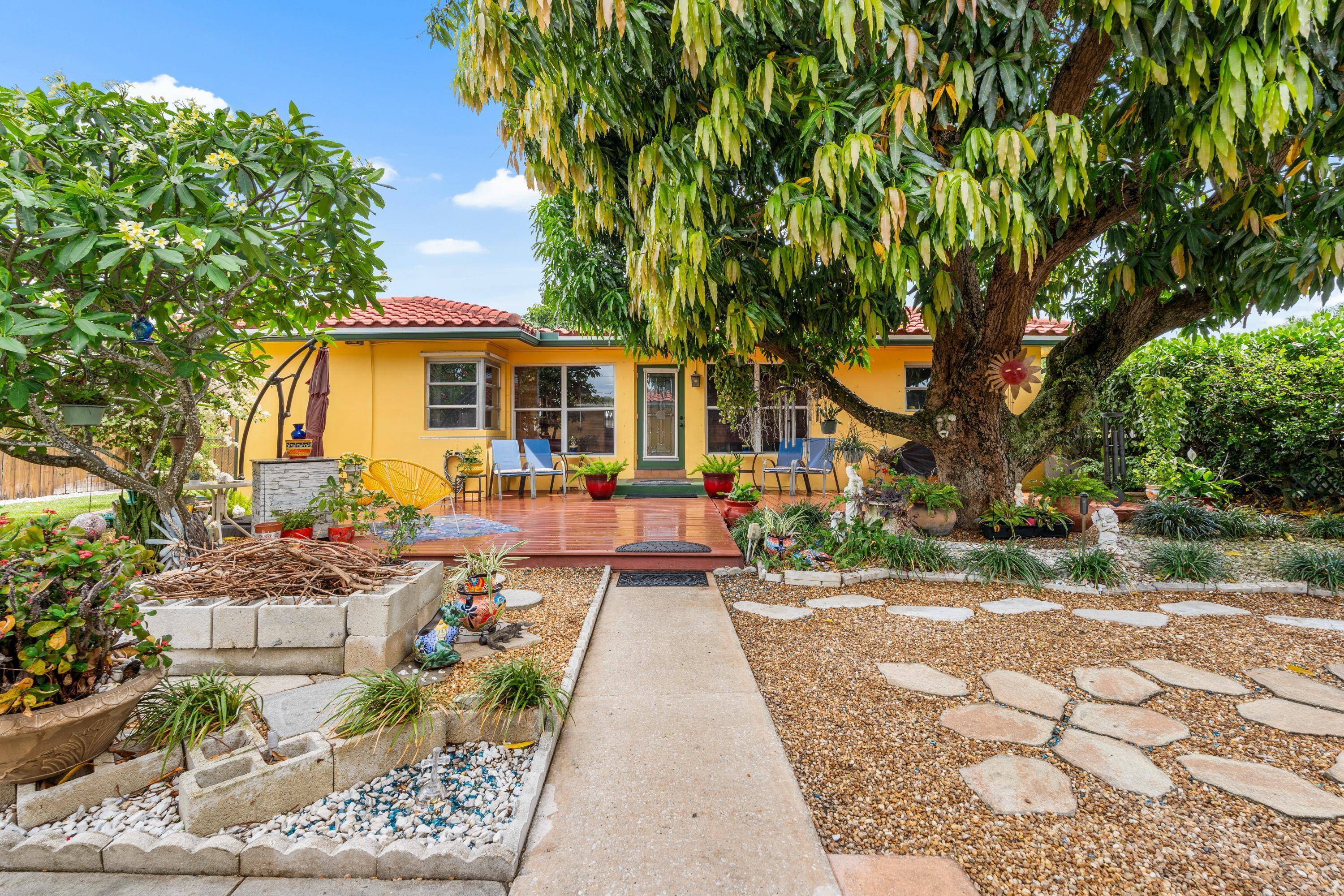 1802 Lake Osborne Drive Single-Family Palm Beach