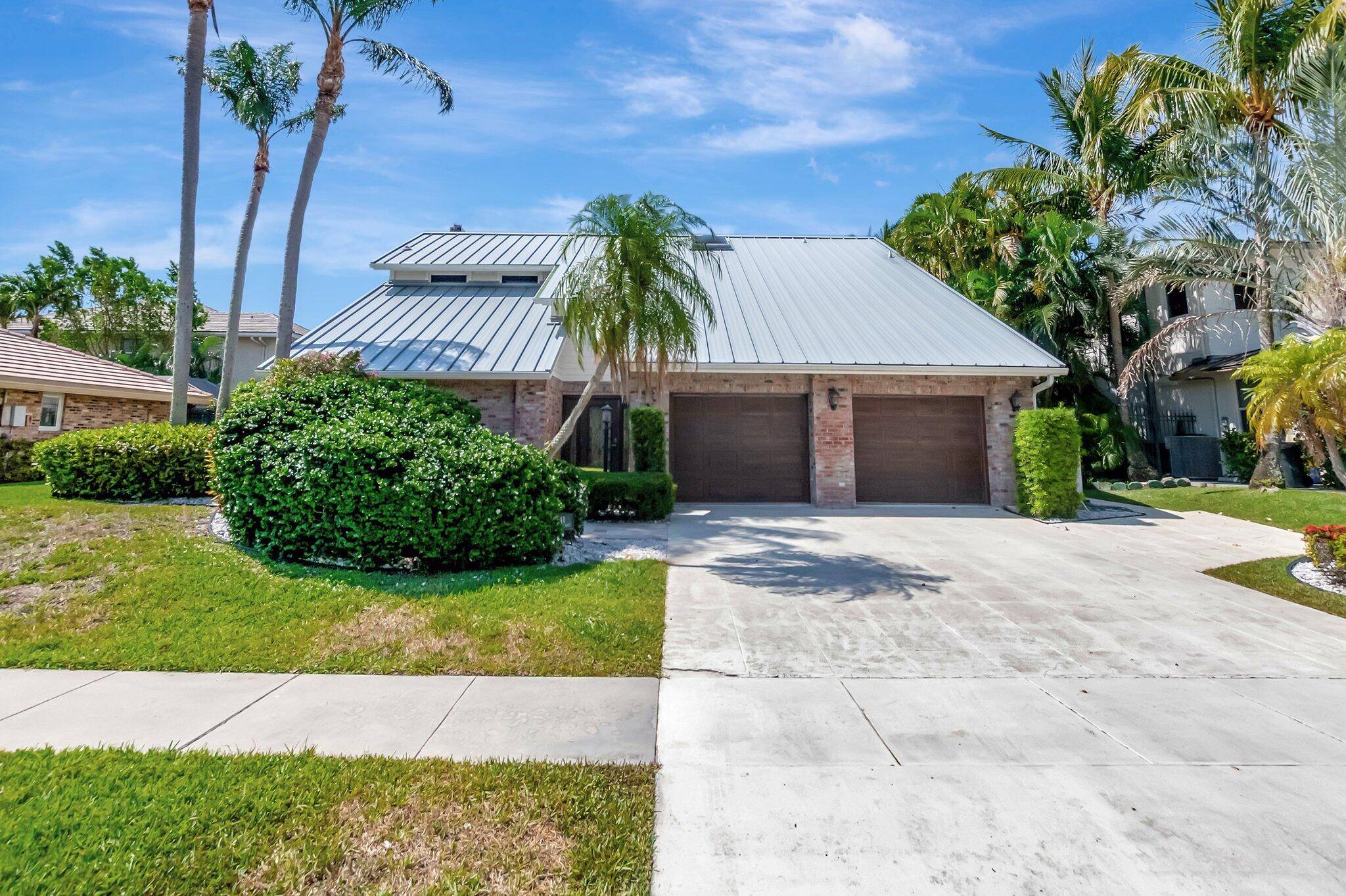 Beautifully updated contemporary home with Ocean Access !
