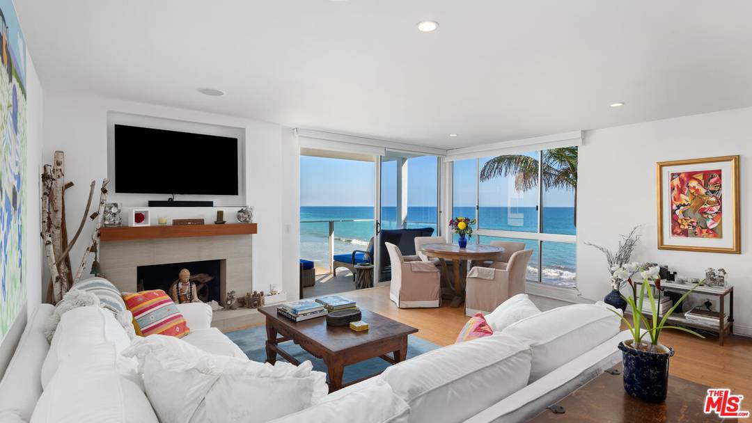22548   Pacific Coast Hwy 2BR Malibu La