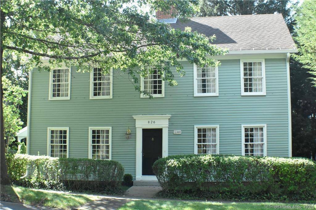 Colonial with a 2nd Floor Apartment !