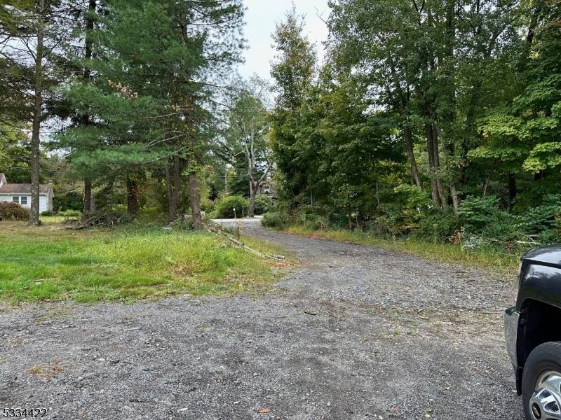Excellent opportunity ! Located in Jefferson's IP Zone on the corner of Schoolhouse and Ridge Rd offering great access to major arteries this Industrial Property is now available for sale ...