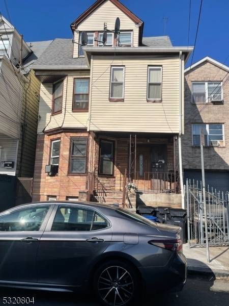 N 6th St Newark City New Jersey Multi-Story