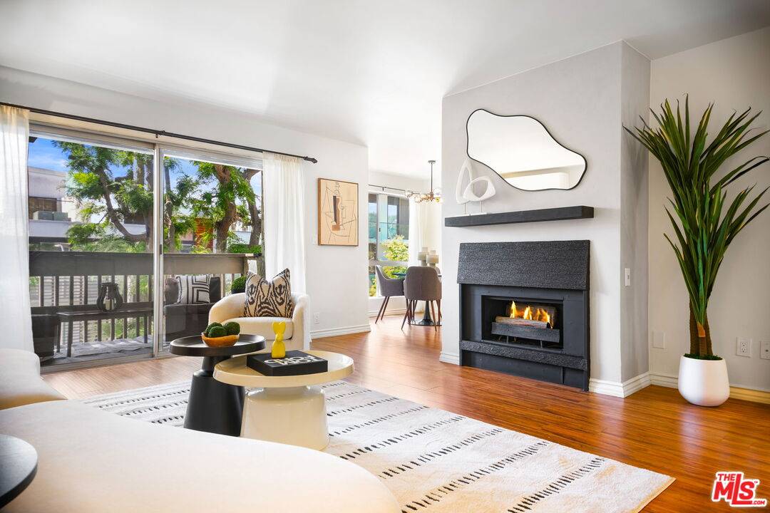 9061   Keith Ave 2BR Sunset Strip La