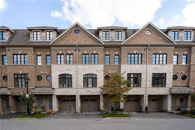 This Immaculate Move In Condition Townhouse Is Situated In The Most Desirable Location Of Woodbridge Having Granite Counter Tops, Upgraded Kitchen, 9Ft Ceilings On 2 Levels.