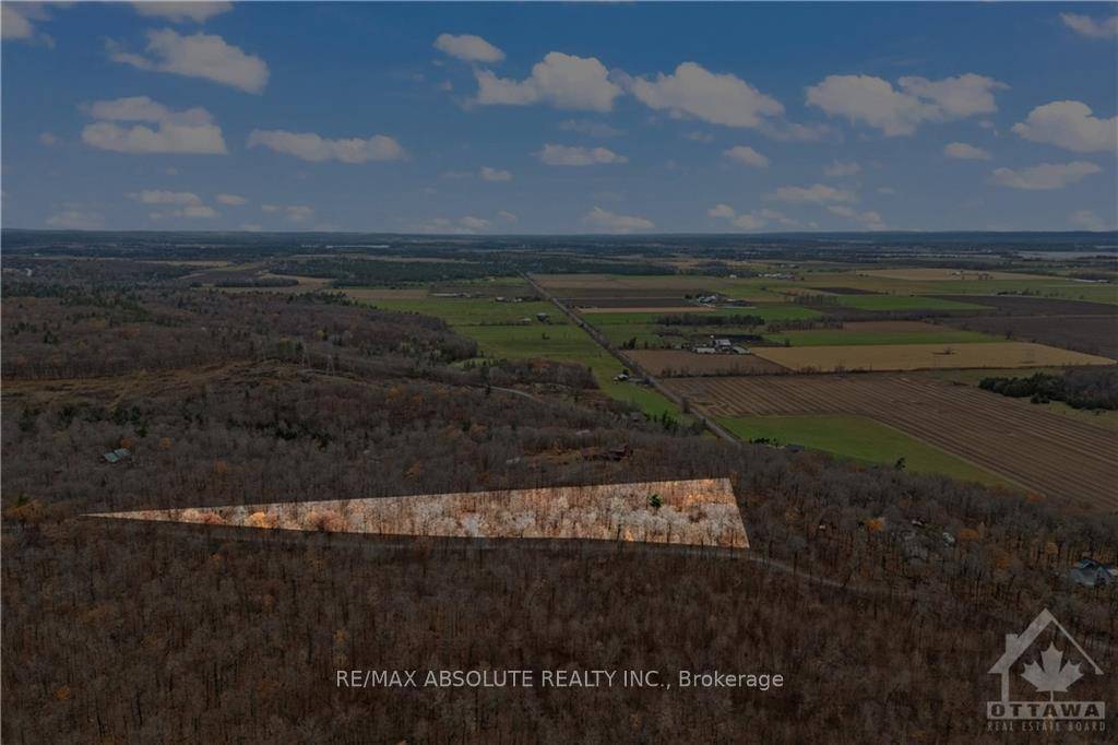 Peace, privacy, nature and a great location !