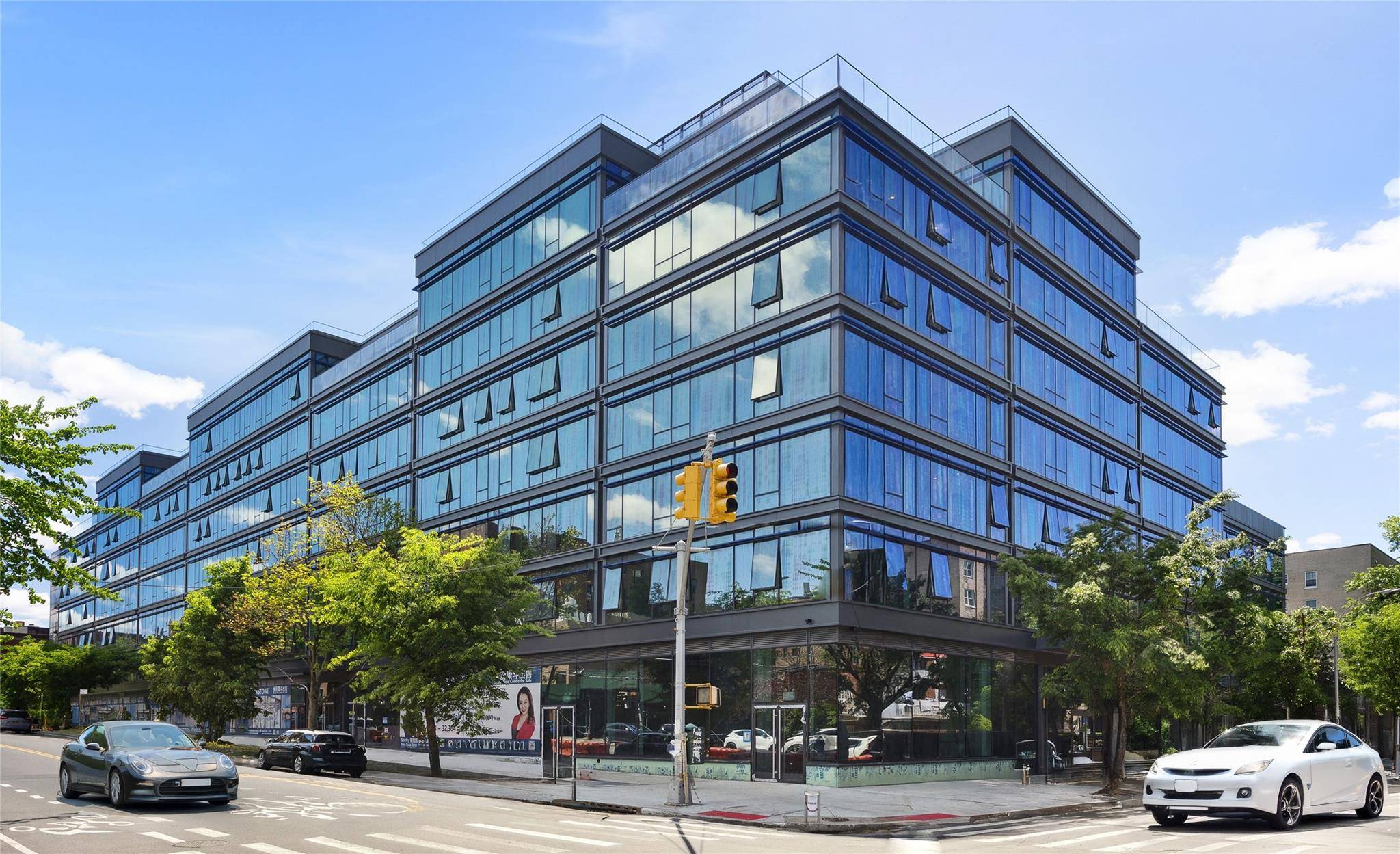 Introducing Eastone Plaza, Flushing s newest luxury condominium.