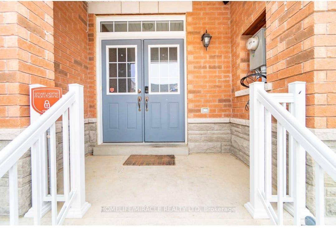 Location, Location, Location Beautiful 3 Bedroom And 3 Washrooms TownHome In A High Demand Area, Close to Hwy 410 and shopping.