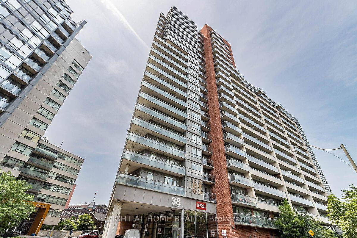 Gorgeous sunfilled 1 bd corner unit at Bridge condominium for sale !