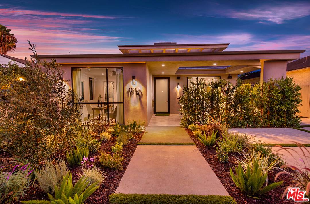 1810 S Sherbourne Dr 5BR Beverlywood La