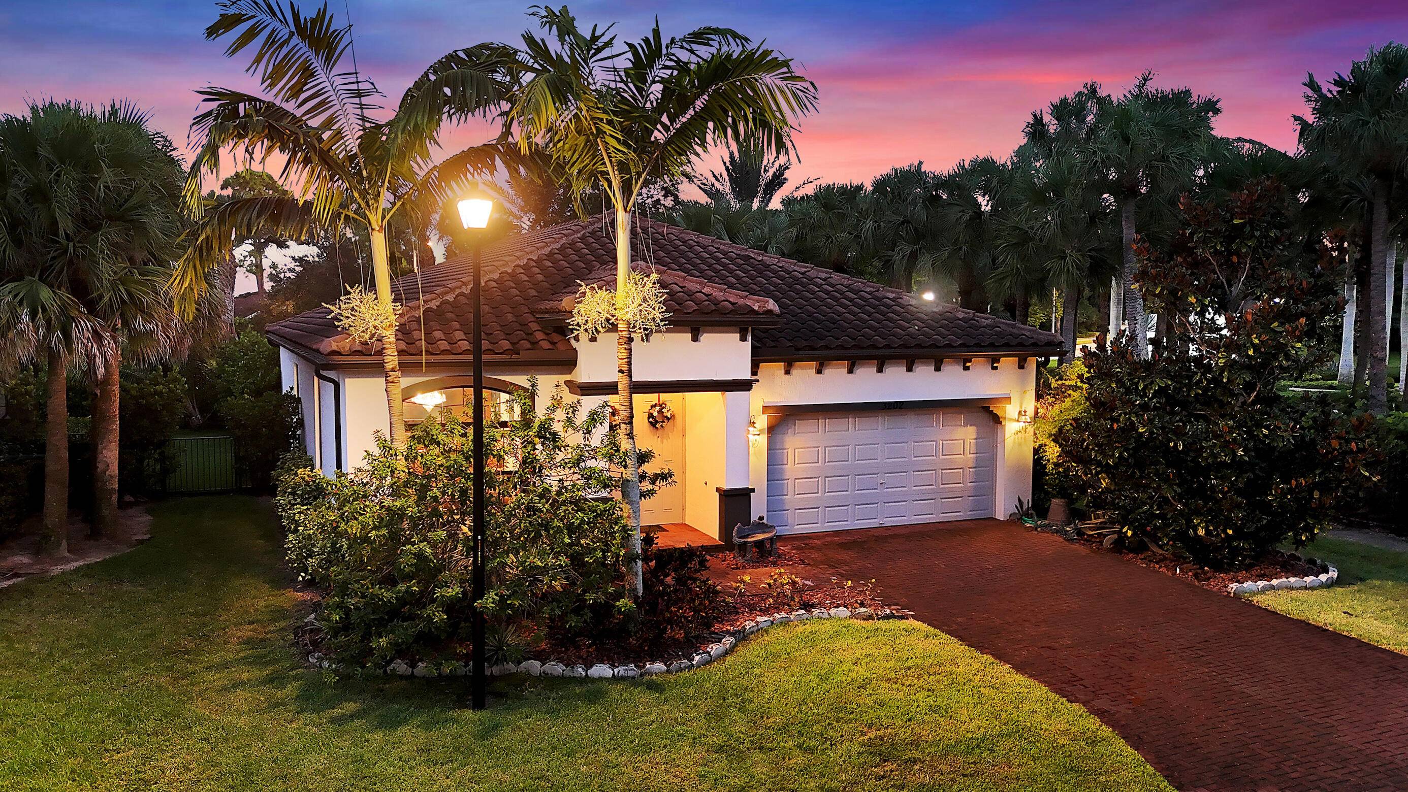 Welcome to Bella Sera, Royal Palm Beach !