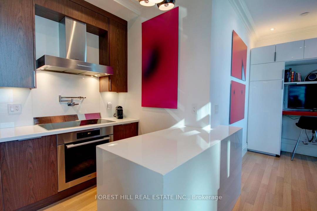 Fully Furnished Executive Condo At The St Regis Residences !