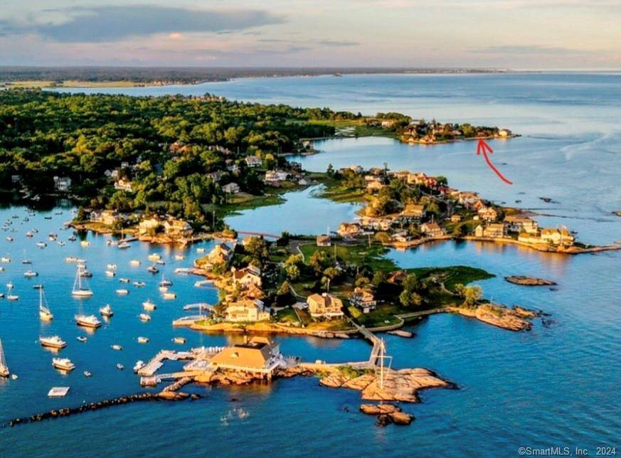 ACADEMIC RENTAL. DIRECT WATERFRONT home in beautiful Sachem Head Vineyard Point community.