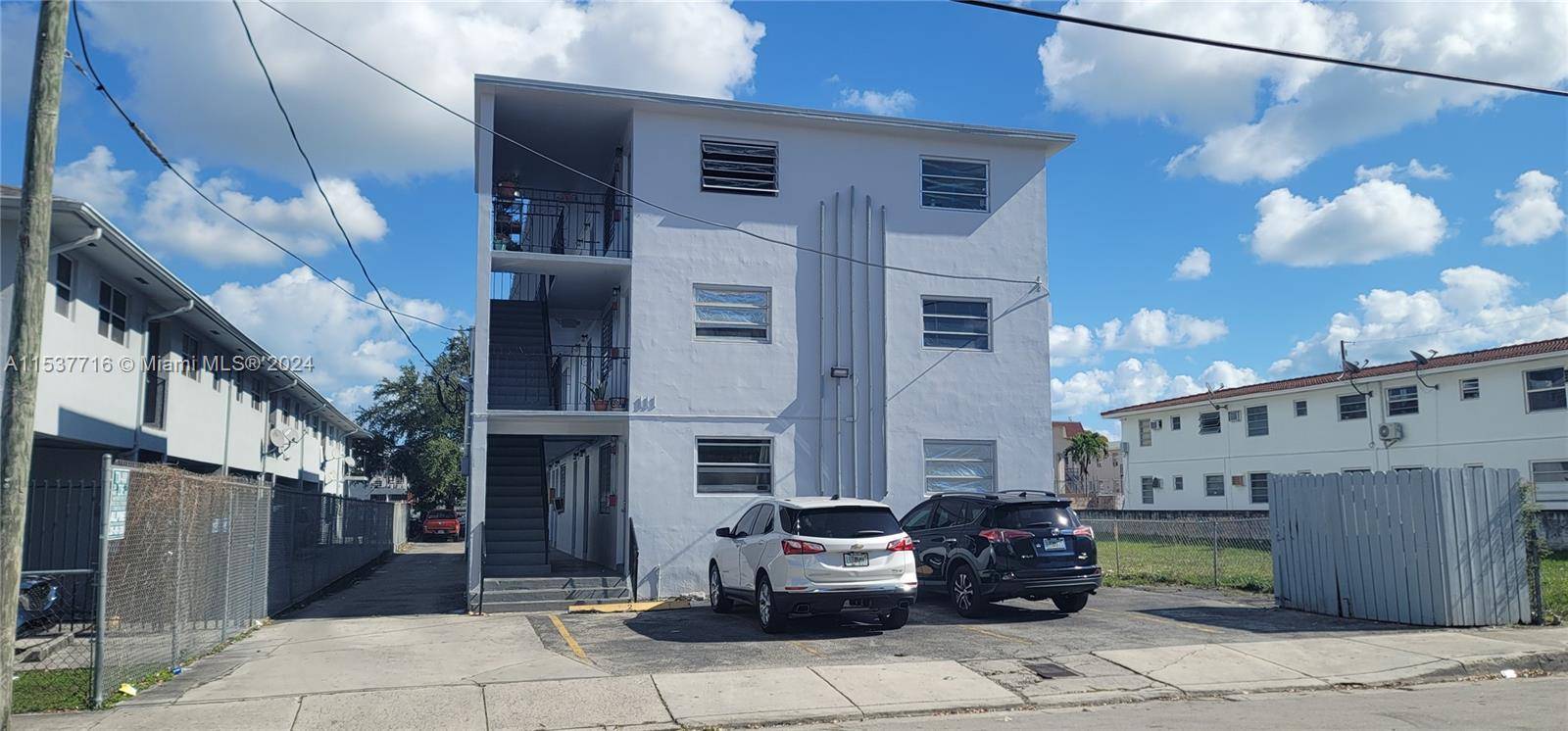 PART OWNER FINANCING 3 story, 12 unit building that can gross over 32K per month !