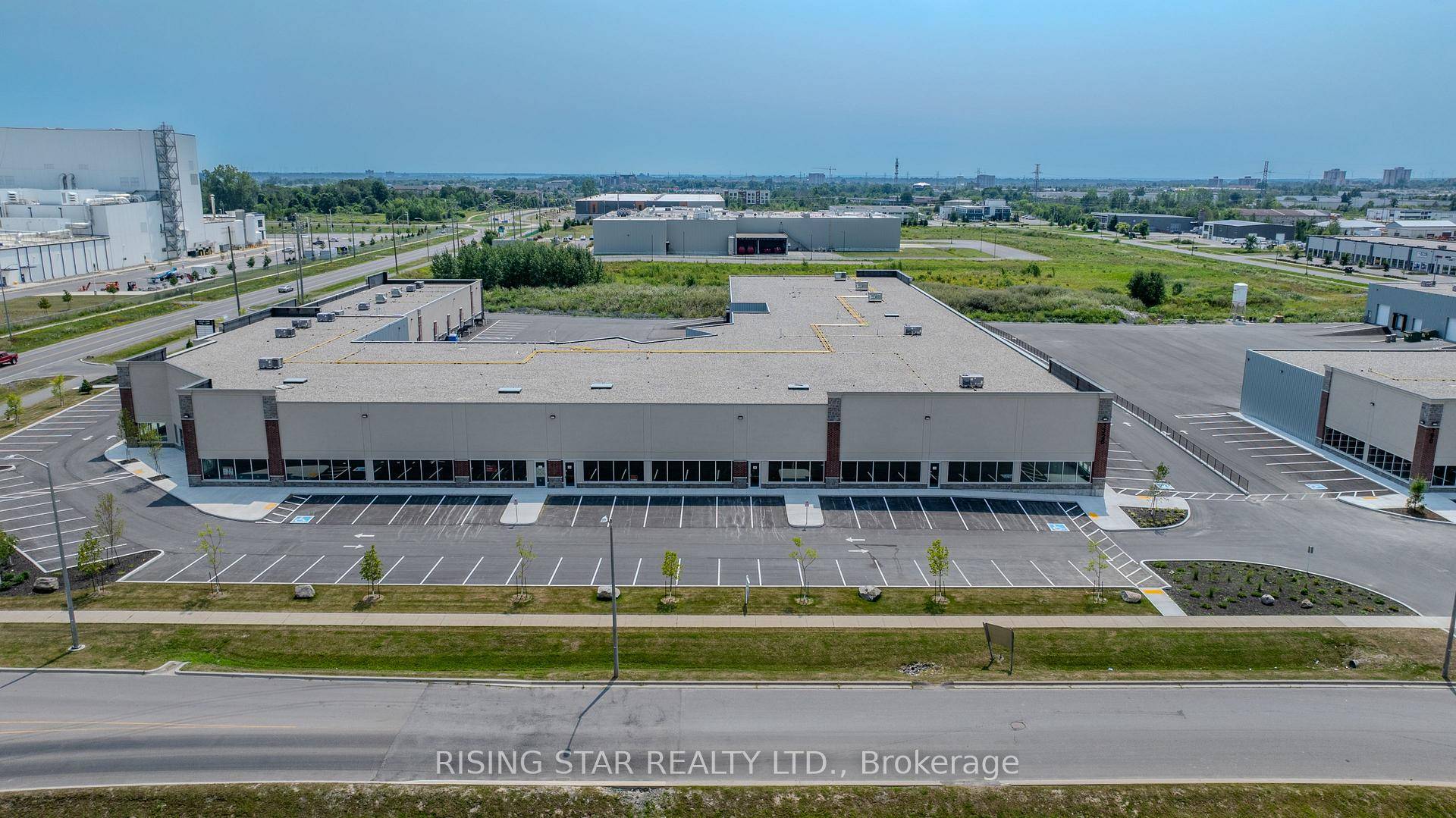 Exceptional brand new corner units, located in the new Business Park, with convenient access to the 401 Hwy providing easy access to all major cities.
