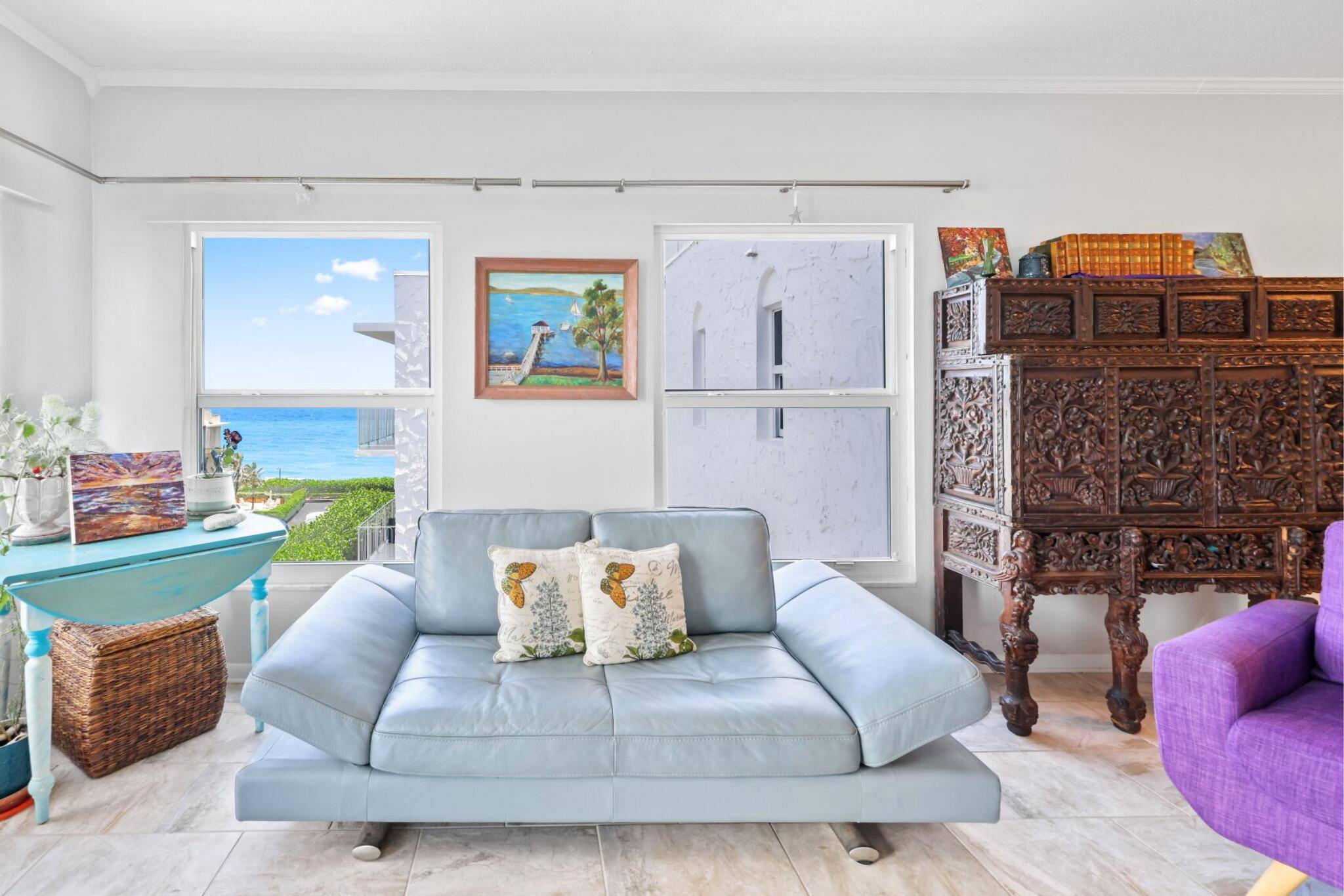 WELCOME TO THE BEST PRICED PENTHOUSE IN PALM BEACH !