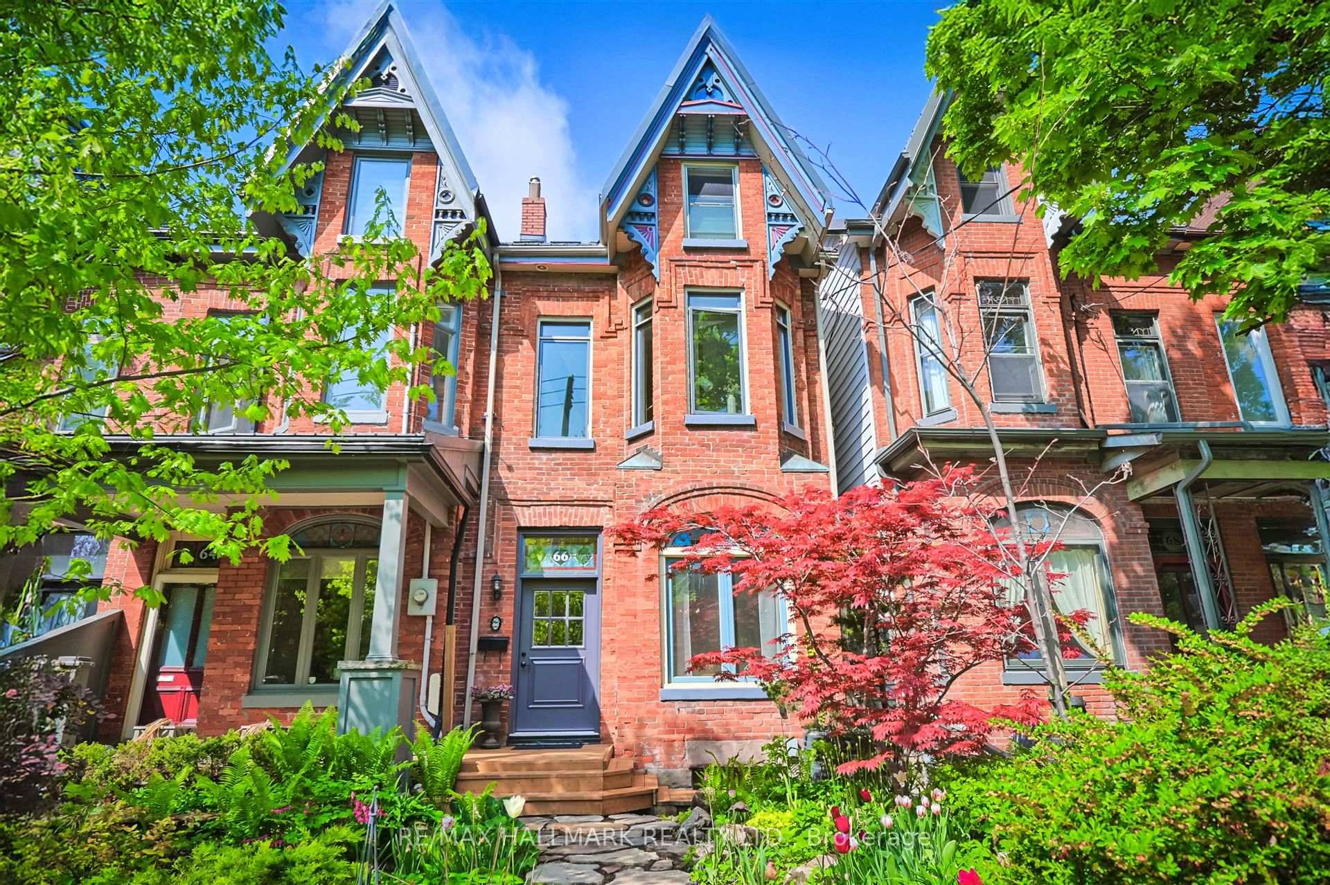 Stunning, 3 storey Victorian semi in the heart of Harbord Village.
