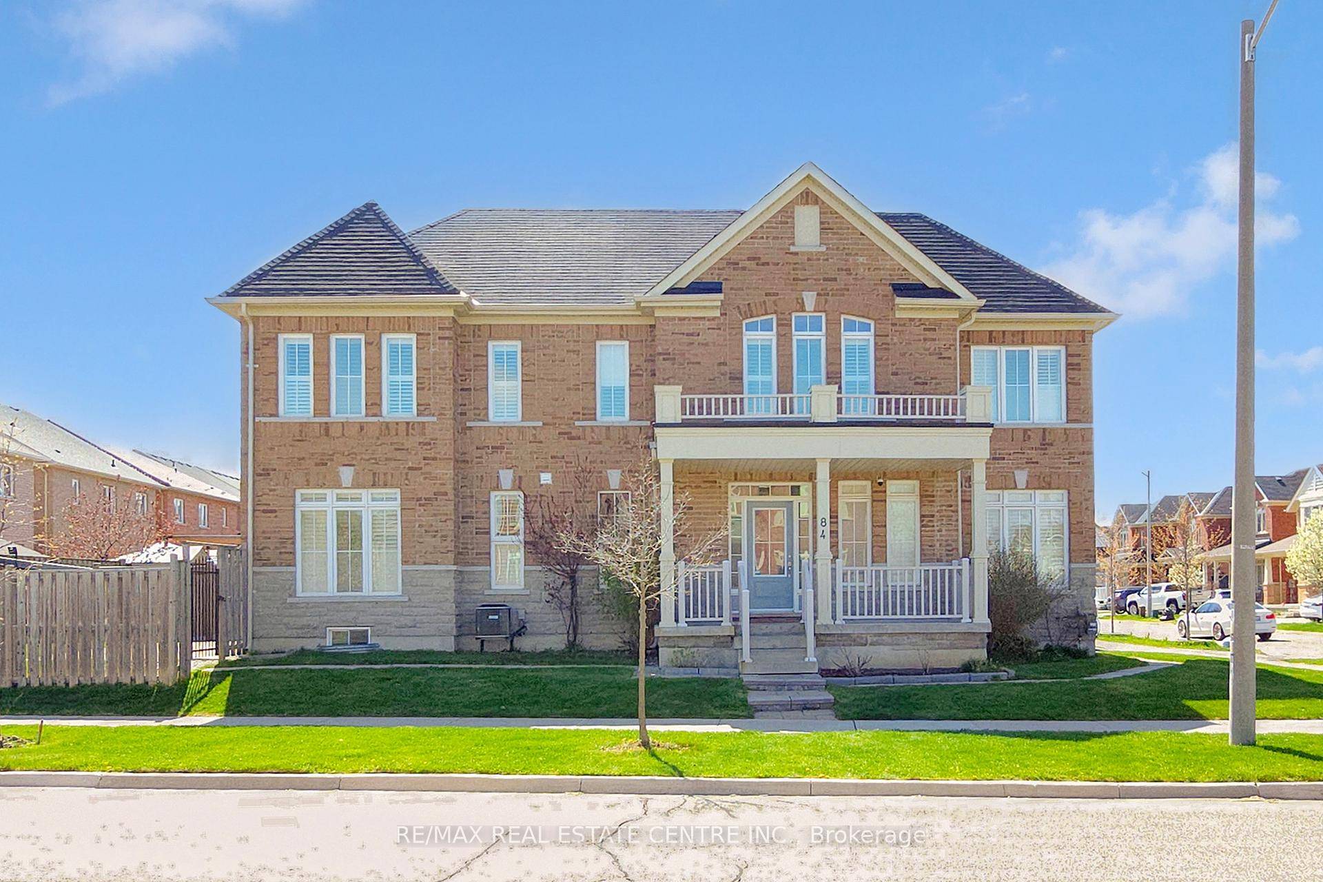 Discover this meticulously maintained 4 bedroom 2 story executive style link an east facing orientation home with abundant of natural light situated on a tranquil area in the sought after ...