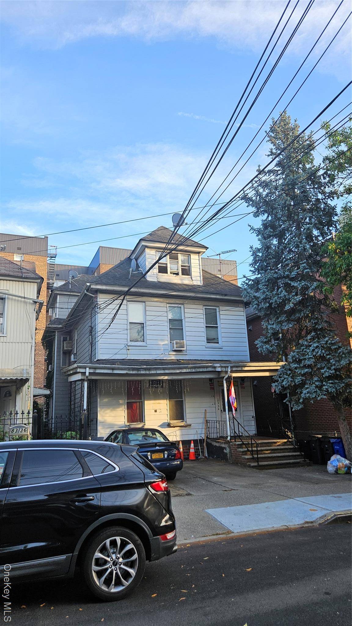great location, on the business center, potential commercial use.
