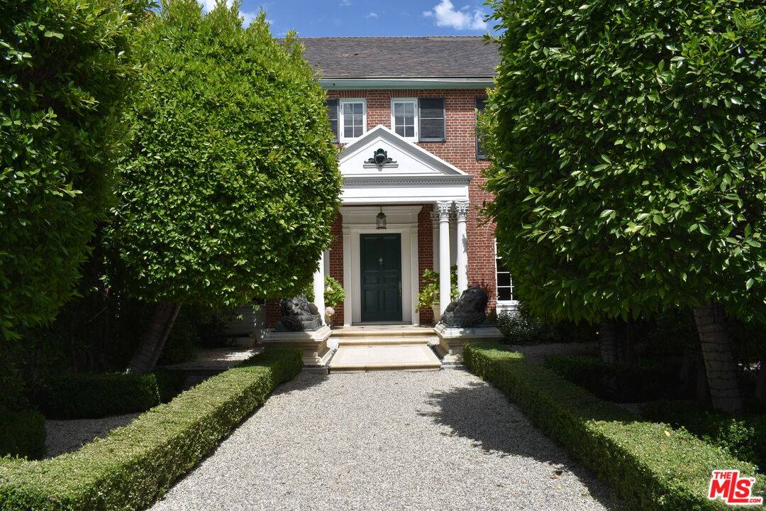 400  S Rossmore Ave 5BR La