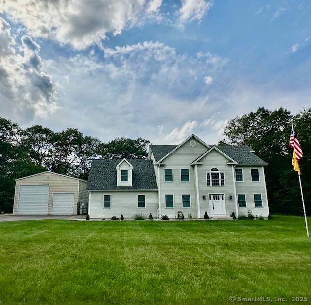 Welcome to this stunning Colonial, offering 2, 704 sq.