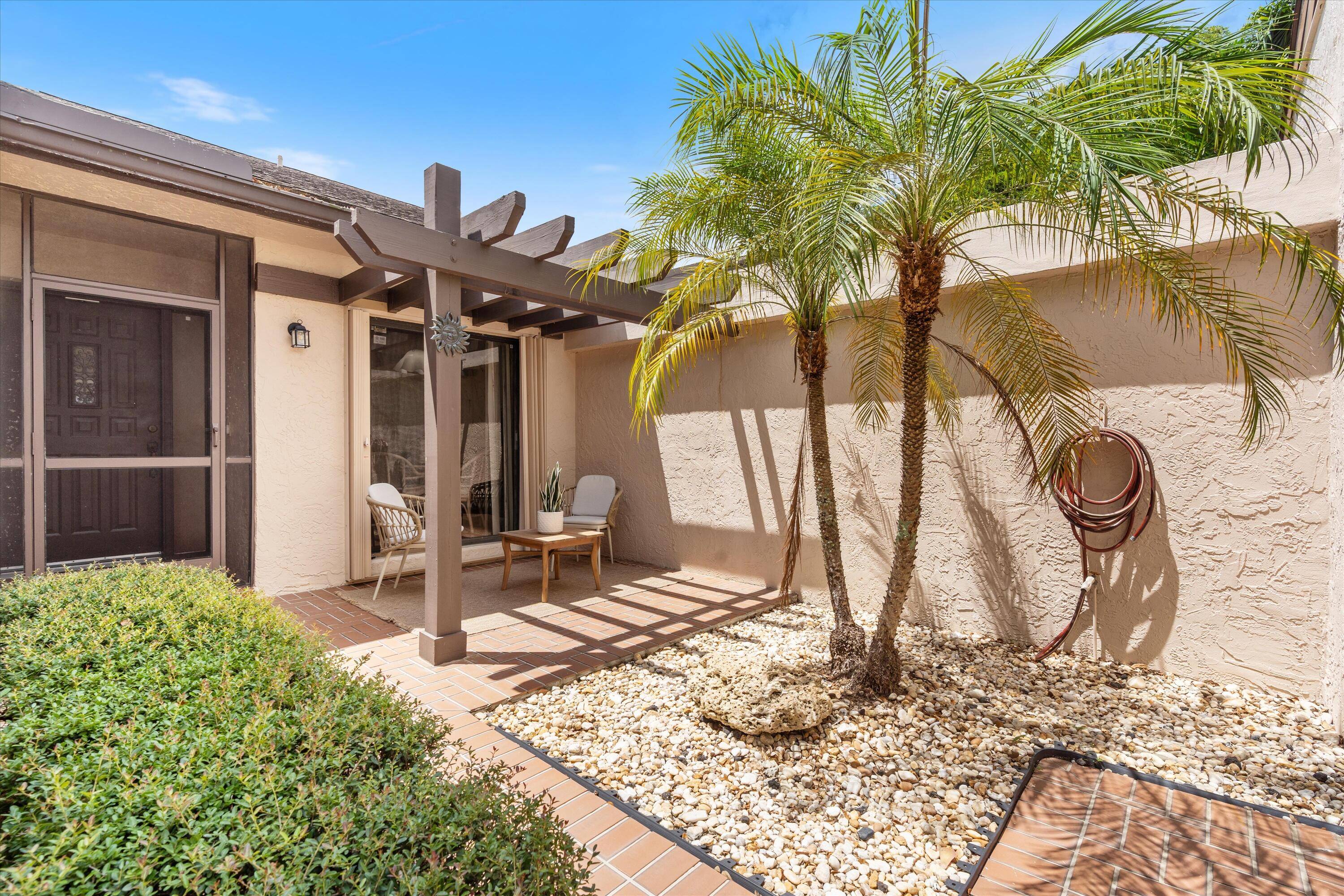 An immaculately maintained, spacious 2 BED 2 BATH one story VILLA.