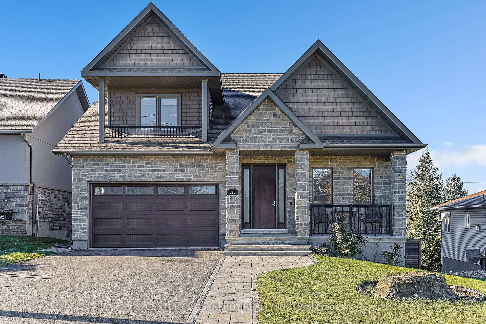 Modern Luxury Meets Timeless Elegance in the Heart of Smiths Falls.