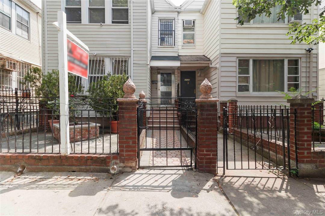 First Time on the Market in Nearly 50 Years !