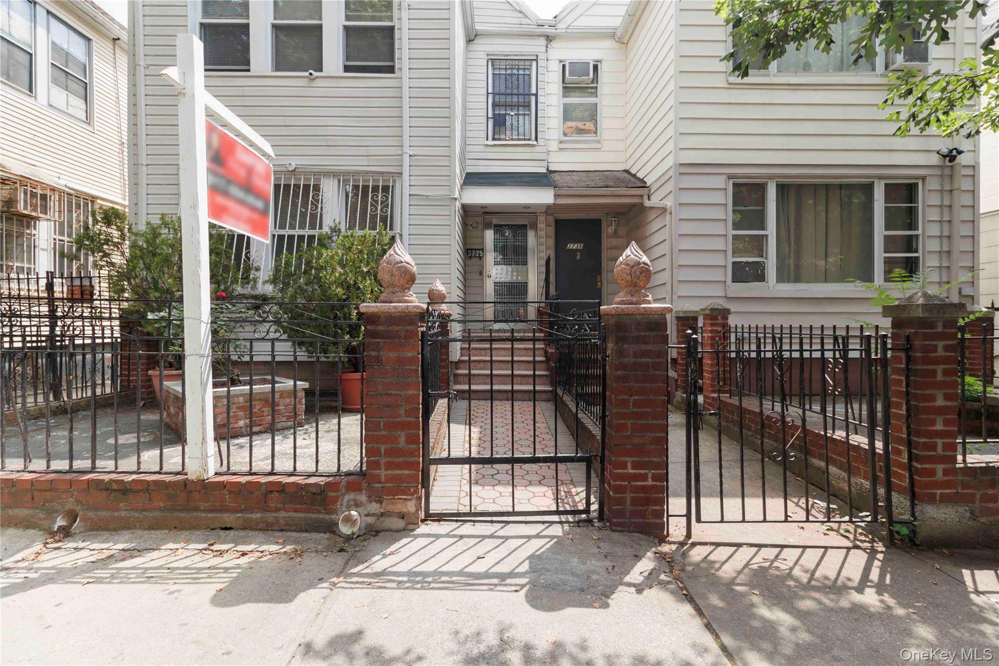 First Time on the Market in Nearly 50 Years !