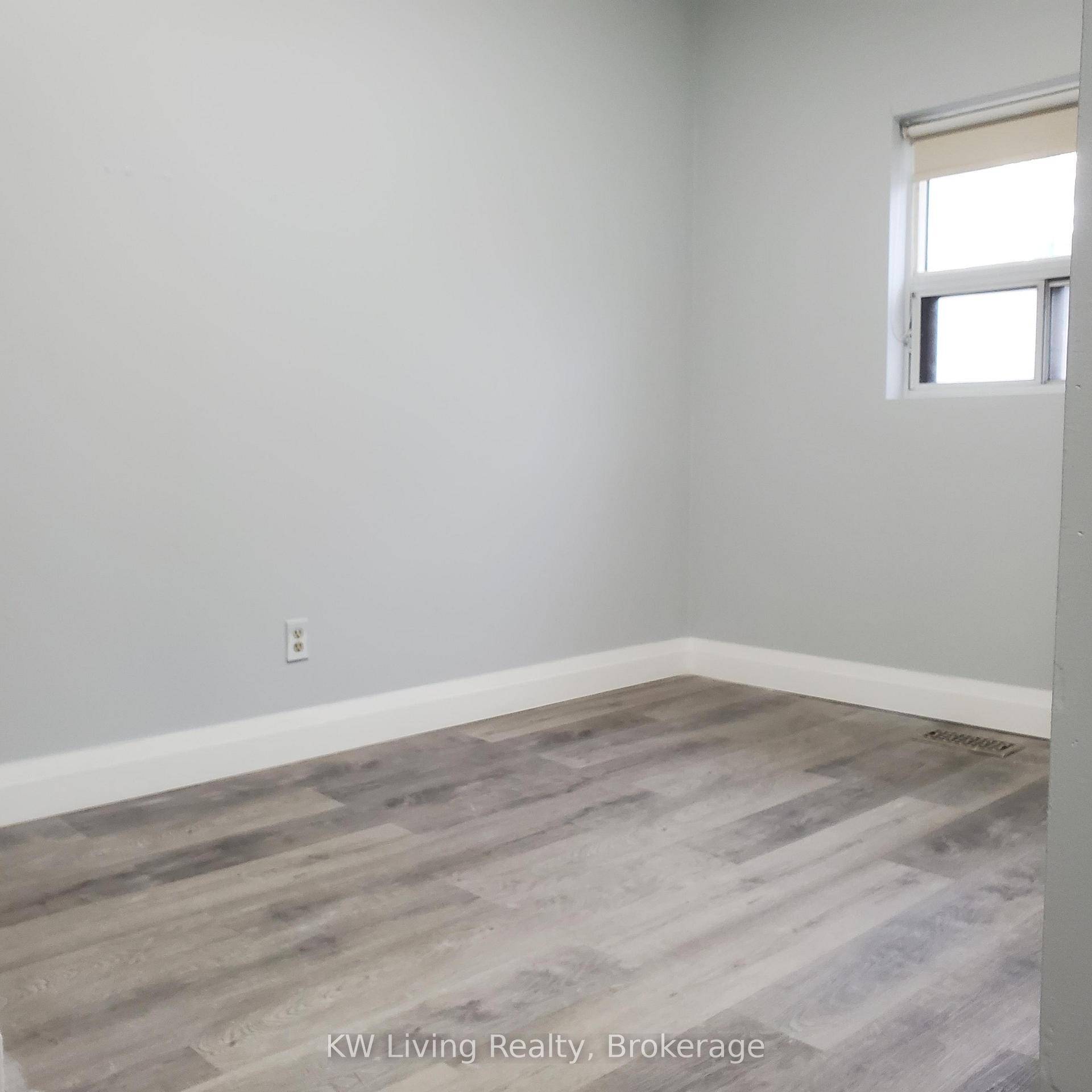 Prime Location amp ; Accessibility Steps from Public Transit Streetcar stop at your door, subway station just minutes away.