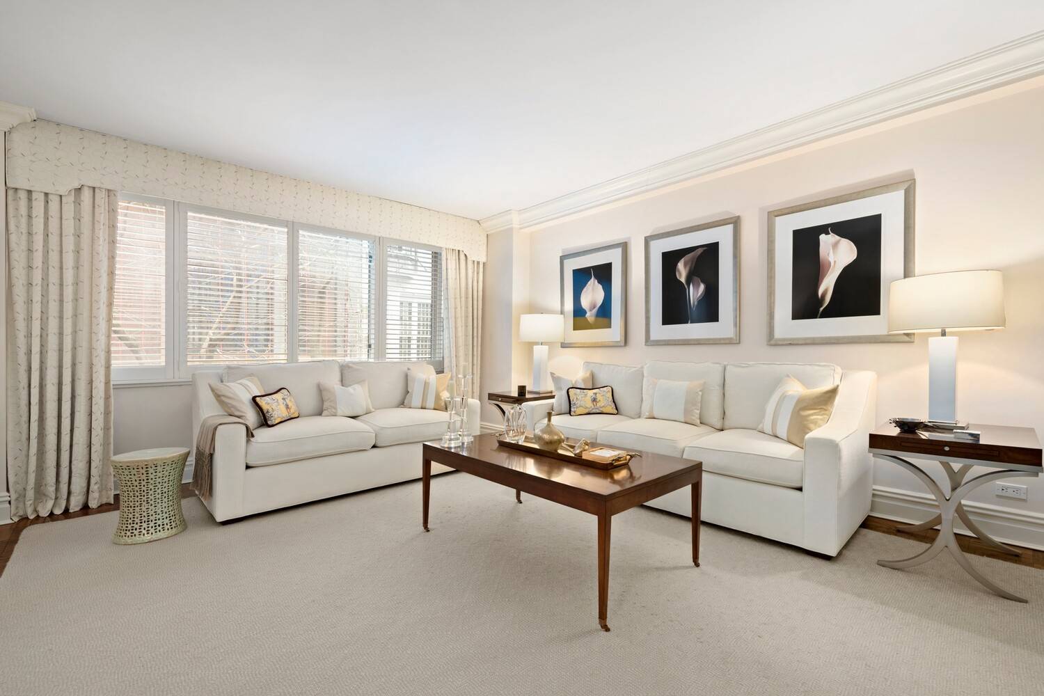 Welcome home to Central Park right outside your door, this stunning 2 bed 2.