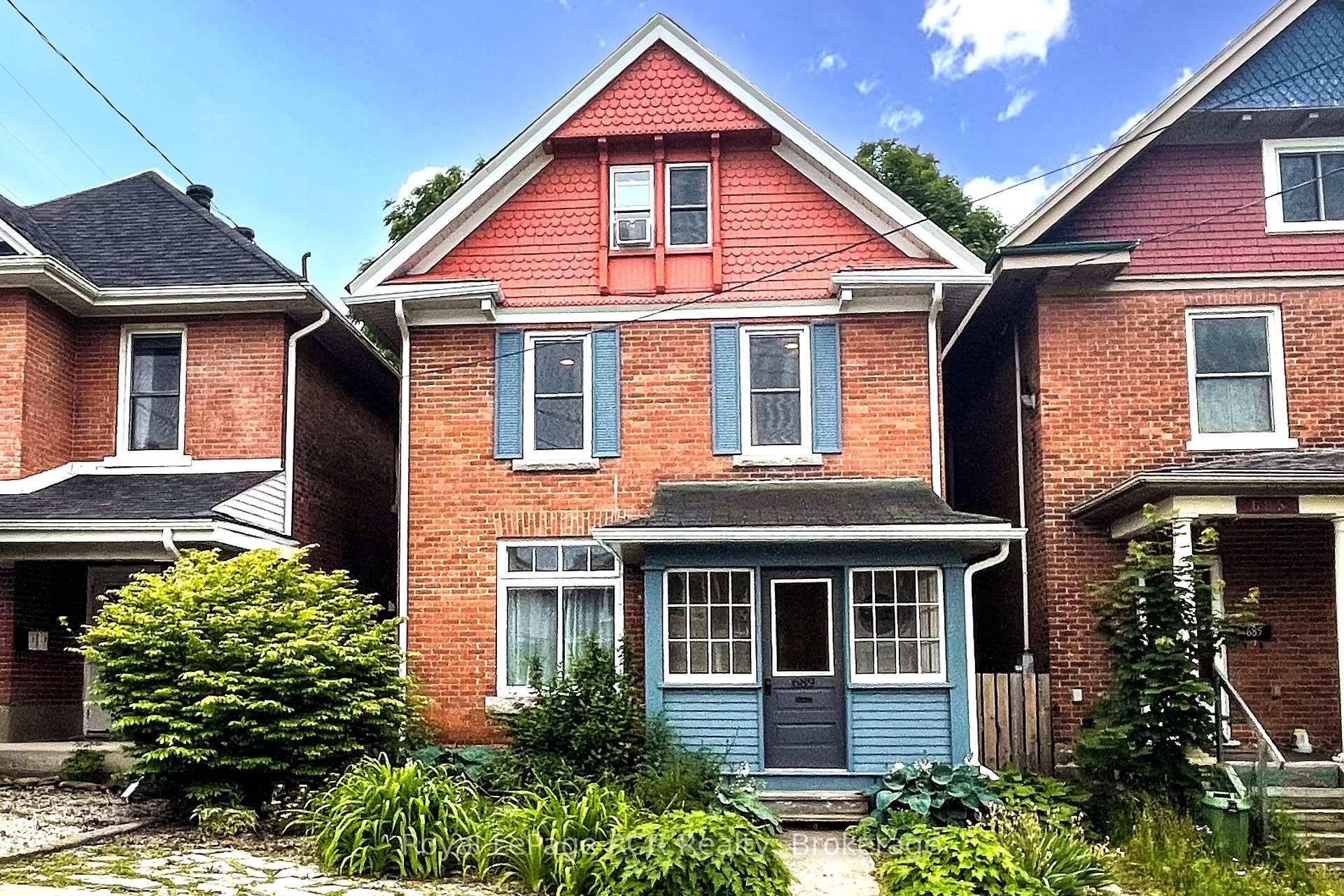 This charming home is move in ready !