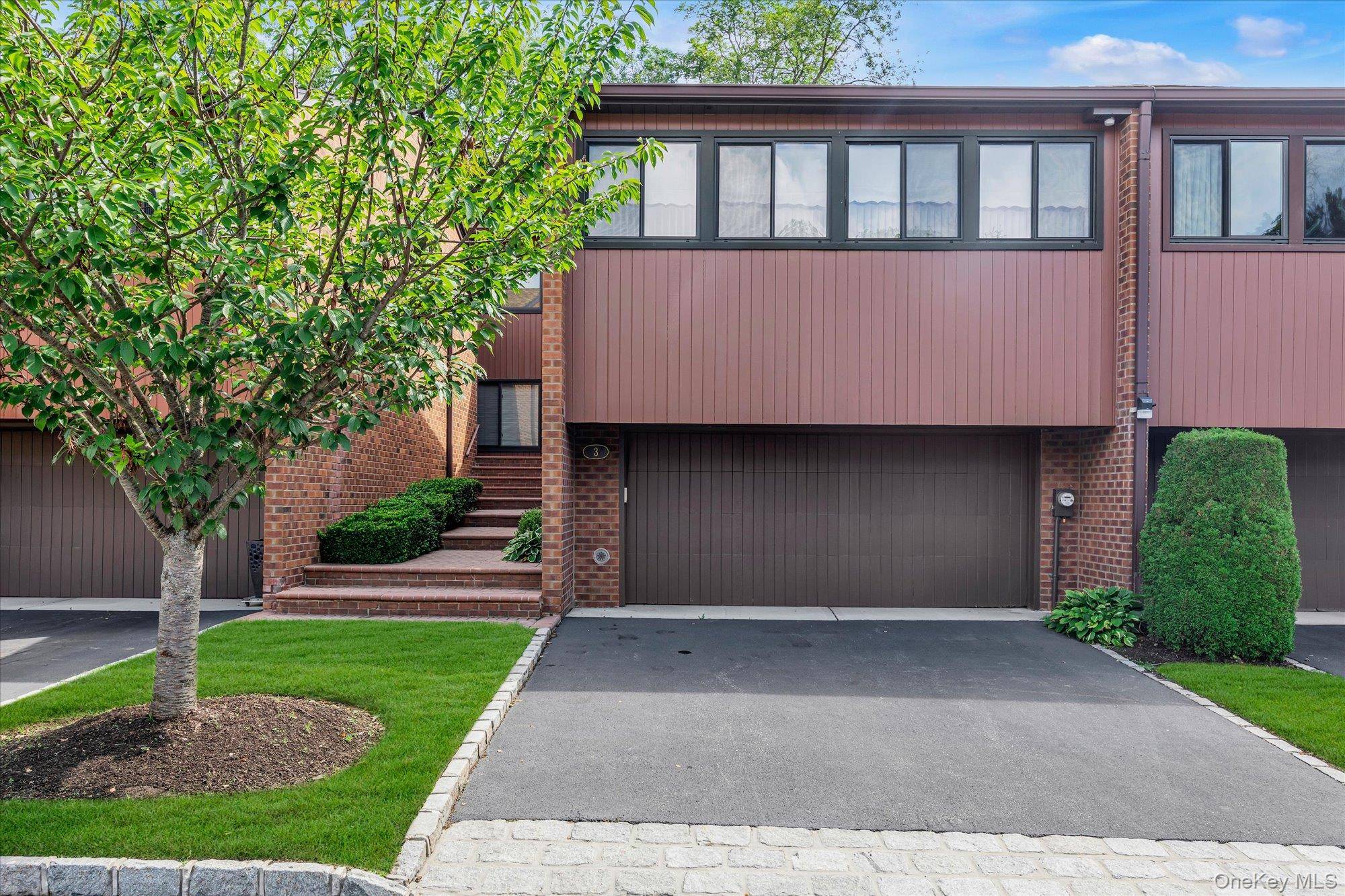 Fabulous opportunity to own a spacious Model A unit in the highly sought after development of Cricket Club.