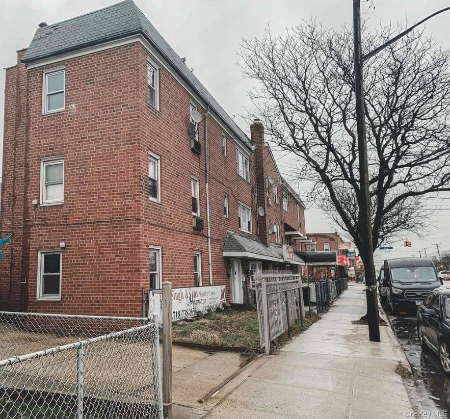 Discover this freshly renovated, 3 bedroom, 1 bathroom third floor apartment in Queens.